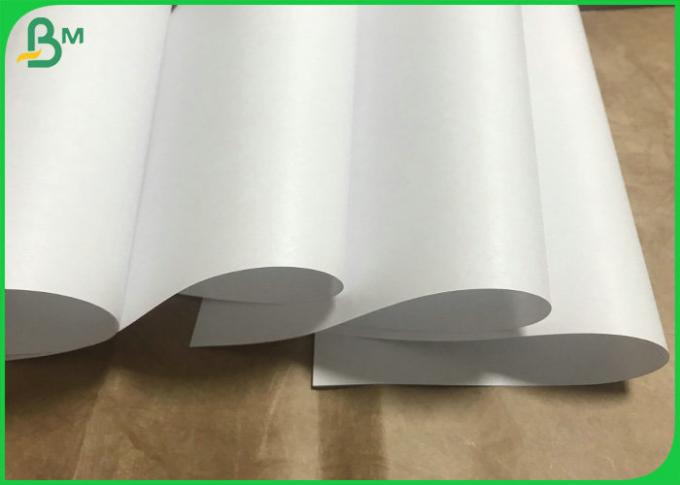 papel blanco de grano largo 110% de Woodfree de la blancura 20LB para la impresión en offset