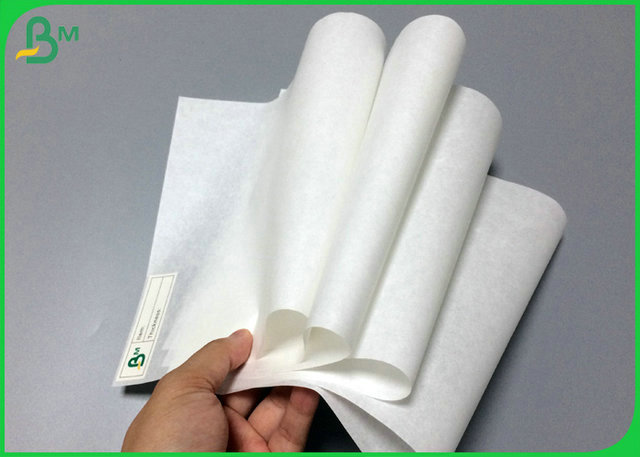 Rollo blanco del papel del magnesio Kraft del color de la categoría alimenticia 30Gr 40Gr para el empaquetado de Macaron