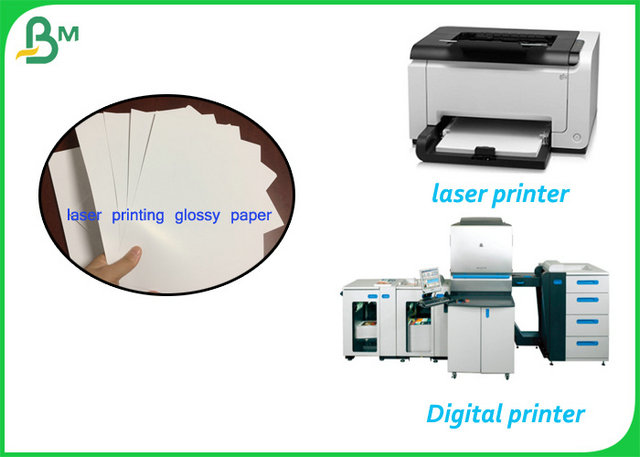 Rollo de papel cubierto brillante 150gsm 157gsm de la impresión por láser conveniente para la impresión digital