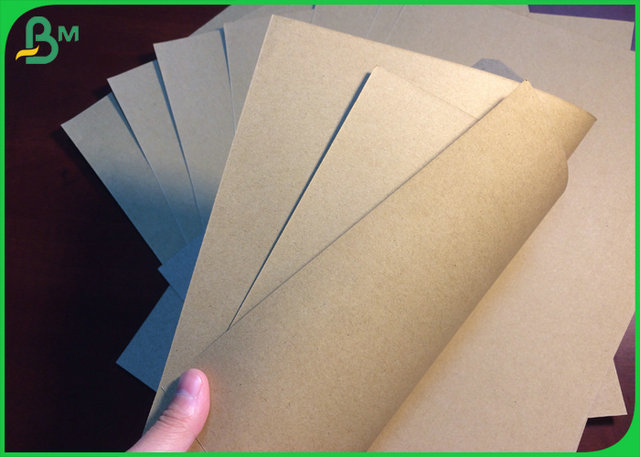 31 x 43inch 150 185 200 tablero de papel medio de Kraft de 250 gramos para el cartón de los paquetes