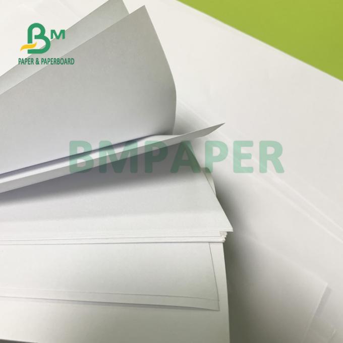 papel blanco de impresión en offset 50gsm de 615m m x de 860m m para la buena suavidad de los libros
