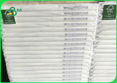 Rollo blanco seguro del papel de embalaje, 40 - rollo de papel del envasado de alimentos 80gsm