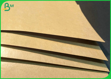 rollo del papel de Kraft del envasado de alimentos de la capa de 350gsm+15g PE con la pulpa de madera de la Virgen