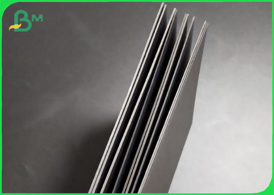 Tablero de tarjeta negro laminado sin recubrimiento 110g - 2000g para el embalaje/la impresión
