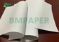 papel compensado sin recubrimiento blanco 90gsm en el papel de Woodfree del rollo