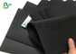 tablero de papel de tarjetas coloreado negro oscuro de 157gsm 200gsm Kraft para el papel de embalaje