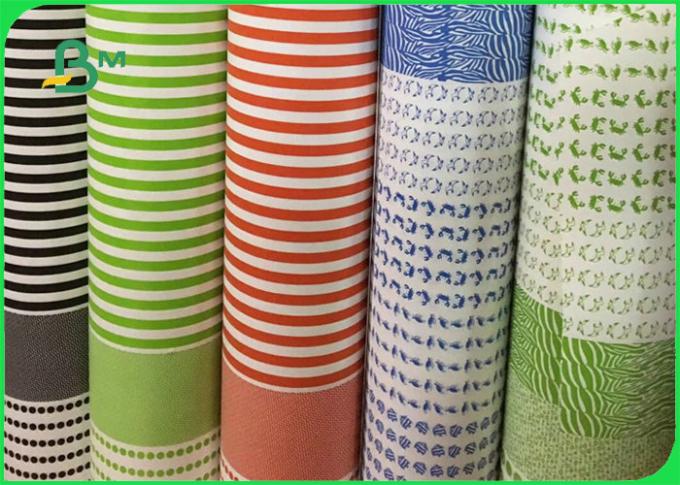 La aduana biodegradable del 100% imprimió la paja de papel coloreada que hacía el papel para beber