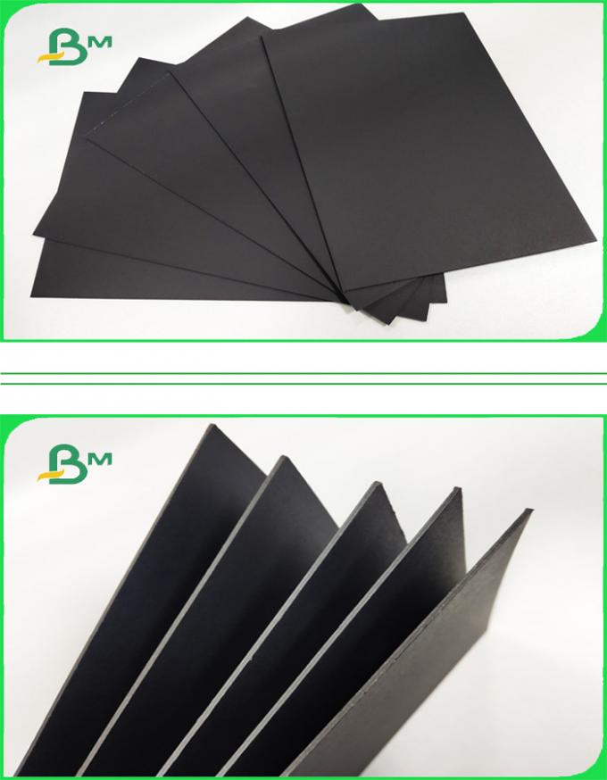 El cartón negro duro el 100% recicló el grado de papel 1,5/2.0m m del AAA para los bolsos de mano