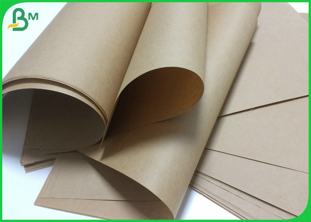 La madera blanda sin blanquear del color de A0 A1 70gsm 80gsm Brown reduce el papel de Kraft a pulpa para los bolsos de envío