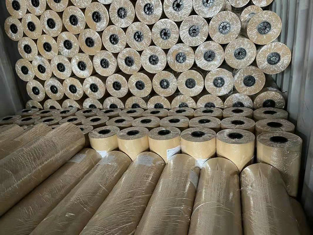 categoría alimenticia de papel de la anchura 70gsm 80gsm Brown Kraft de los 30cm los 40cm en 50 metros por el rollo