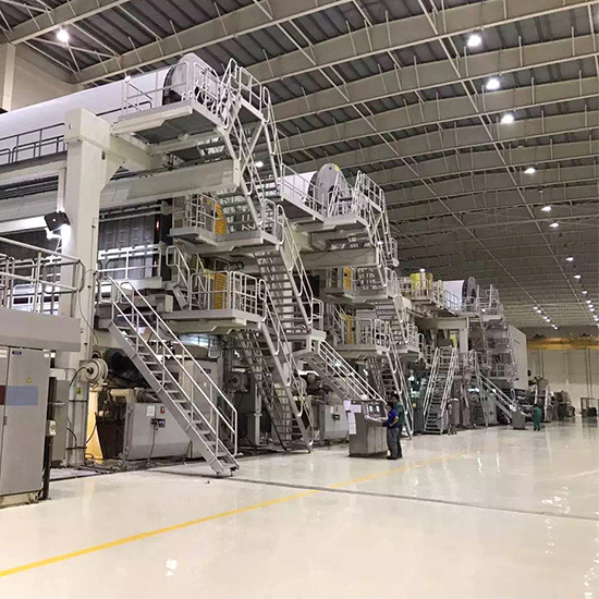 Tome hacia fuera encajona 300gsm papel sin blanquear de Kraft Brown para los envases de comida 4