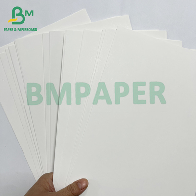 Reciclable 325gm Contenedor de alimentos blancos lisos GC1 Papel de cartón