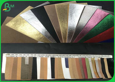 Rollo del papel de Brown Kraft de la pulpa de la fibra natural, papel de Kraft gris impermeable 0.3m m 0.55m m