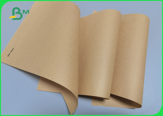 papel de empaquetado sin recubrimiento de Brown Kraft del arte sin blanquear 90gsm para los bolsos de la manija