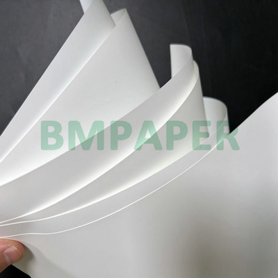 Impresión láser de papel sintético de color blanco mate de 120um y 130um para etiquetas de 33 cm x 48,5 cm