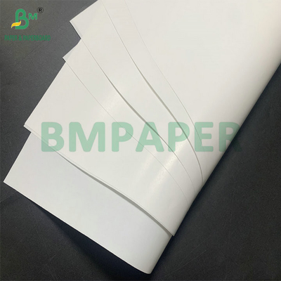 Papel brillante con revestimiento ligero de 60 gm a 65 gm para papel de envoltura de regalos