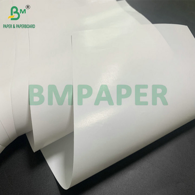 60gm 65gm Papel de impresión suave brillante ligero recubierto de luz para envolver regalos de Navidad