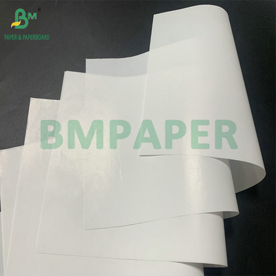 60gm 65gm Papel de impresión suave brillante ligero recubierto de luz para envolver regalos de Navidad