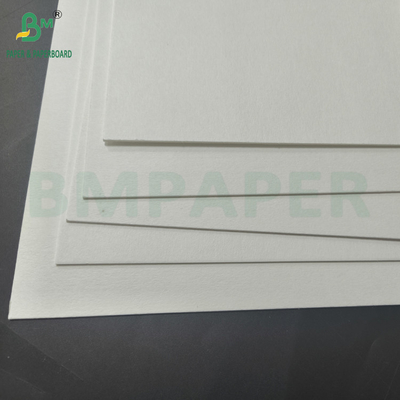 Papel absorbente blanco puro y fuerte de 0,6 mm