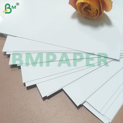 280 GSM Hojas de papel de tarjetas de juego a prueba de luz de núcleo azul/negro