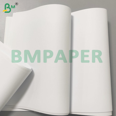 Hojas de papel de impresión offset sin recubrimiento con buena absorción de tinta