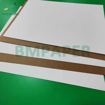 0.7mm 590gm White Face Kraft Board para productos electrónicos Envase 79 x 109cm