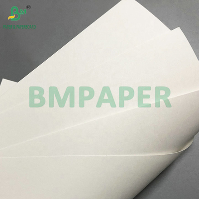 70gm 80gm Alta rigidez Papel kraft blanco liso para imprimir para bolsas de compras