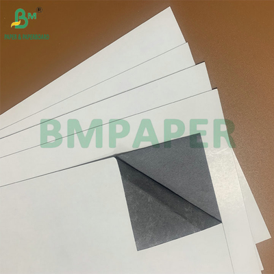 Papel de tarjetas de juego de núcleo negro de 300 g de dos lados de cartón de impresión digital recubierto de blanco