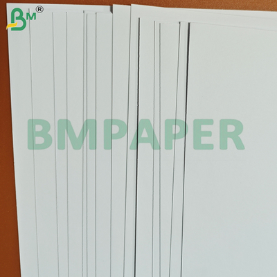 50# 55# Hojas de papel sin madera de imagen clara para impresión de libros