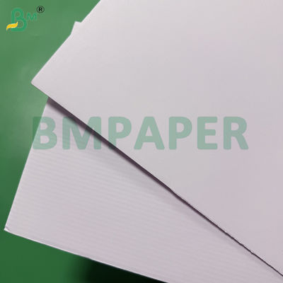 Cartón corrugado E Flauta sin estucar blanco mate por ambas caras 140g+100g+140g