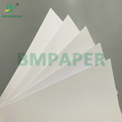 Papel offset sin revestimiento de madera de gran volumen 350 gm 400 gm para portadas de libros