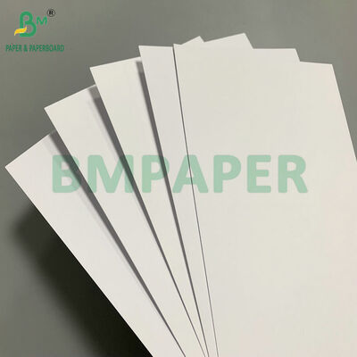 Papel offset sin revestimiento de madera de gran volumen 350 gm 400 gm para portadas de libros