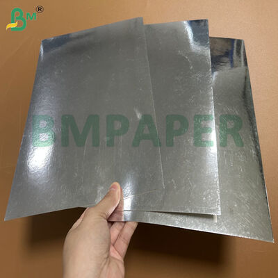 lado de 230gsm uno cubierto para el tablero de plata metálico para el tamaño de empaquetado cosmético de la caja SRA1
