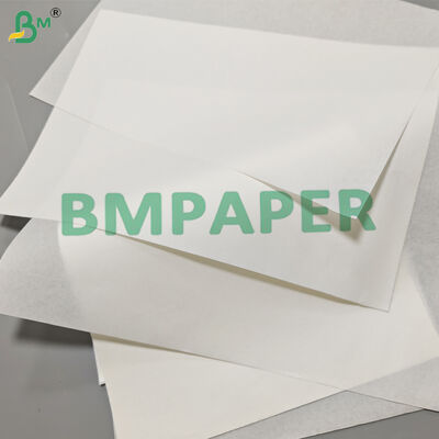 Rollo de papel blanco a prueba de grasa de 40 gm 60 gm para envasado de alimentos 1200 mm libre de PFAS