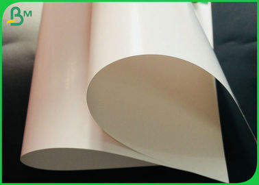 Papel revestido de color blanco brillante para hacer papel de envoltura de regalos