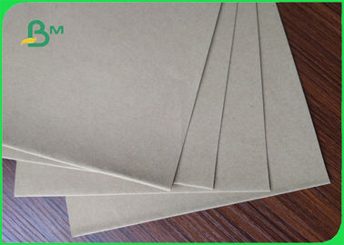 Enrollamiento de cartón de recubrimiento Kraft sin blanquear de 126 gramos a 440 gramos de color marrón