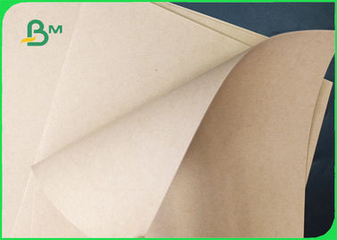 250 / 300 / 300gm Buena resistencia de la superficie Rollo de papel Kraft brillante para el embalaje