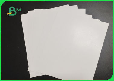 Papel de tarjeta de arte brillante o mate de 150 a 300 gramos para publicidad en folletos blancos