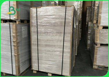 ISO SGS Aprobado 42 45 48gm Papel de periódico blanco para periódico liso