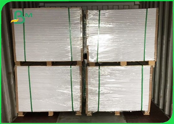 140 gm Hoja de papel blanco sin revestimiento sin madera Alto brillo