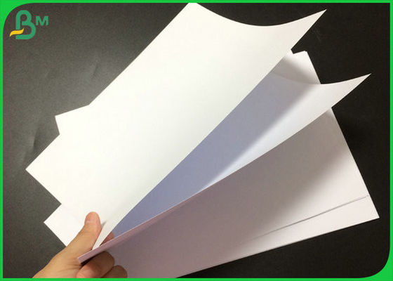 Papel sin revestimiento de madera 140 g 160 g 180 g para la fabricación de cubiertas de libros A0 A1