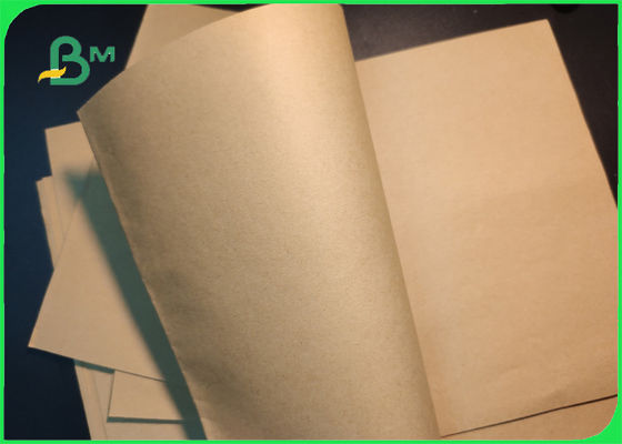 Papel de la pulpa de madera 40gsm 50gsm Brown Kraft para la resistencia de rasgón del bolso de compras